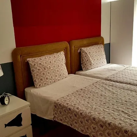Apartment R. Do Salvador